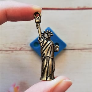 Silikonform mit Anhänger der Freiheitsstatue für Harz- und Fimo-Kreationen