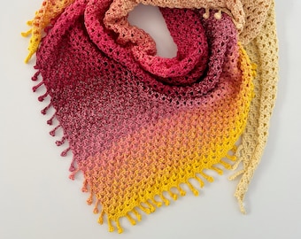 Crochet Pattern - Summer Breeze Shawl, an asymmetrical triangular shaped scarf | PDF digital file | English & Dutch