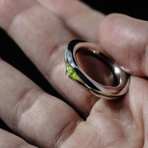 Bold Irregular Unisex Ring in Sterling Silver with Green Natural Peridot Nugget, Thick Forged Chunky Jewelry, Hammered Unique Ring. In Hand.