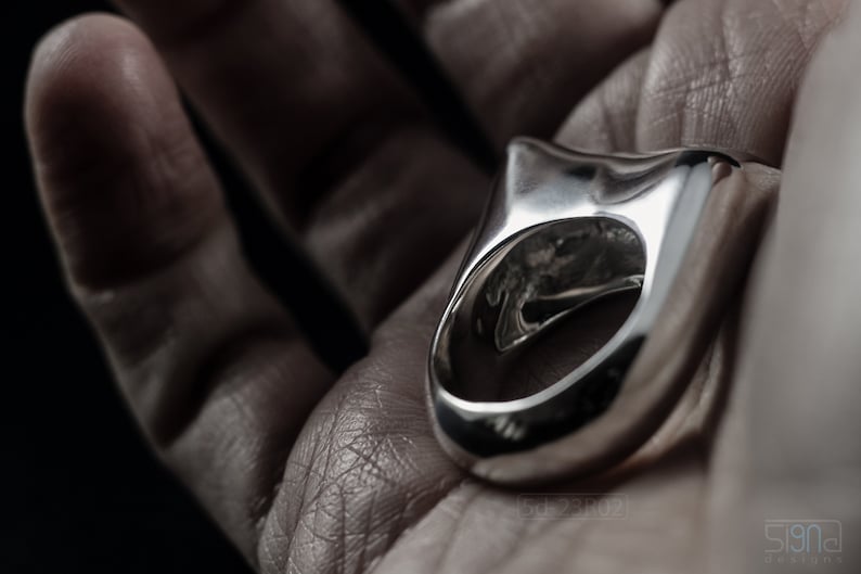 Contemporary Massive Modern Ring in Sterling Silver with Curves and High Shine, Cushion Like Shape. On Hand.