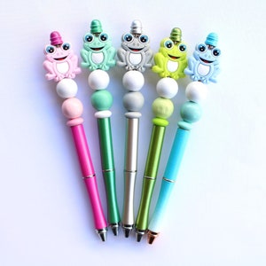 Frog Pen, Cute Beaded Pens, Stocking Stuffer for Teens, Cottagecore Gifts for Her, Office Gift for Coworkers, Frog Gifts for Women