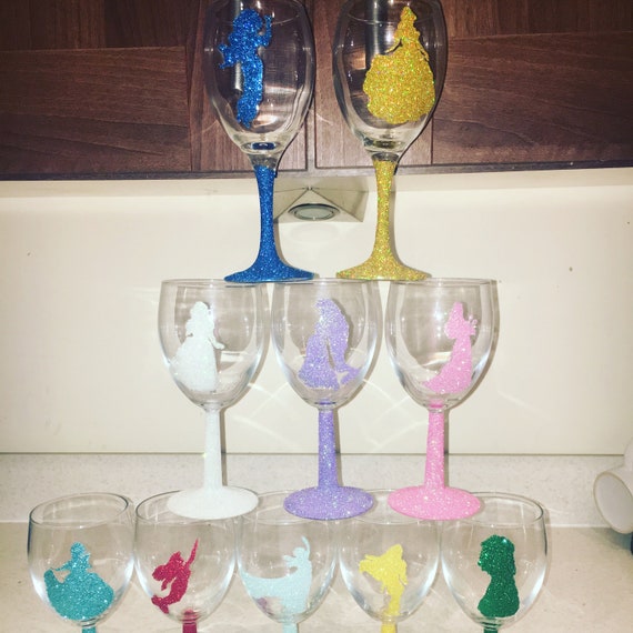 Disney Collectible Wine Glass Set Snow White Disney Collectible Wine Glass Set Snow White