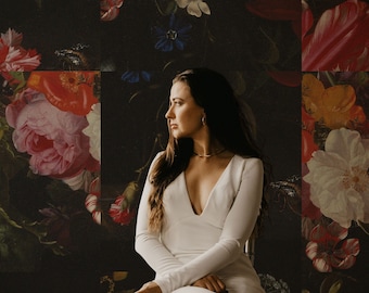 Vintage Dark Floral Wallpaper: Peel and Stick, Renter Friendly