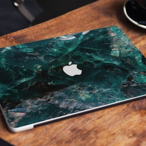 MacBook-Vinyl-Aufkleber aus smaragdgrünem Stein und Marmor Bild 2