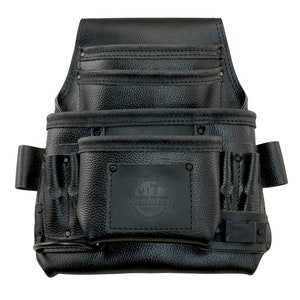 Può includere: Cintura portautensili in pelle nera con più tasche e logo Grainger.
