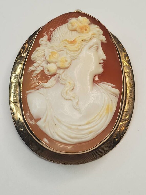 Antique 10k Gold Large Shell Cameo Pin Pendant - image 5