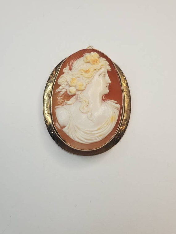 Antique 10k Gold Large Shell Cameo Pin Pendant