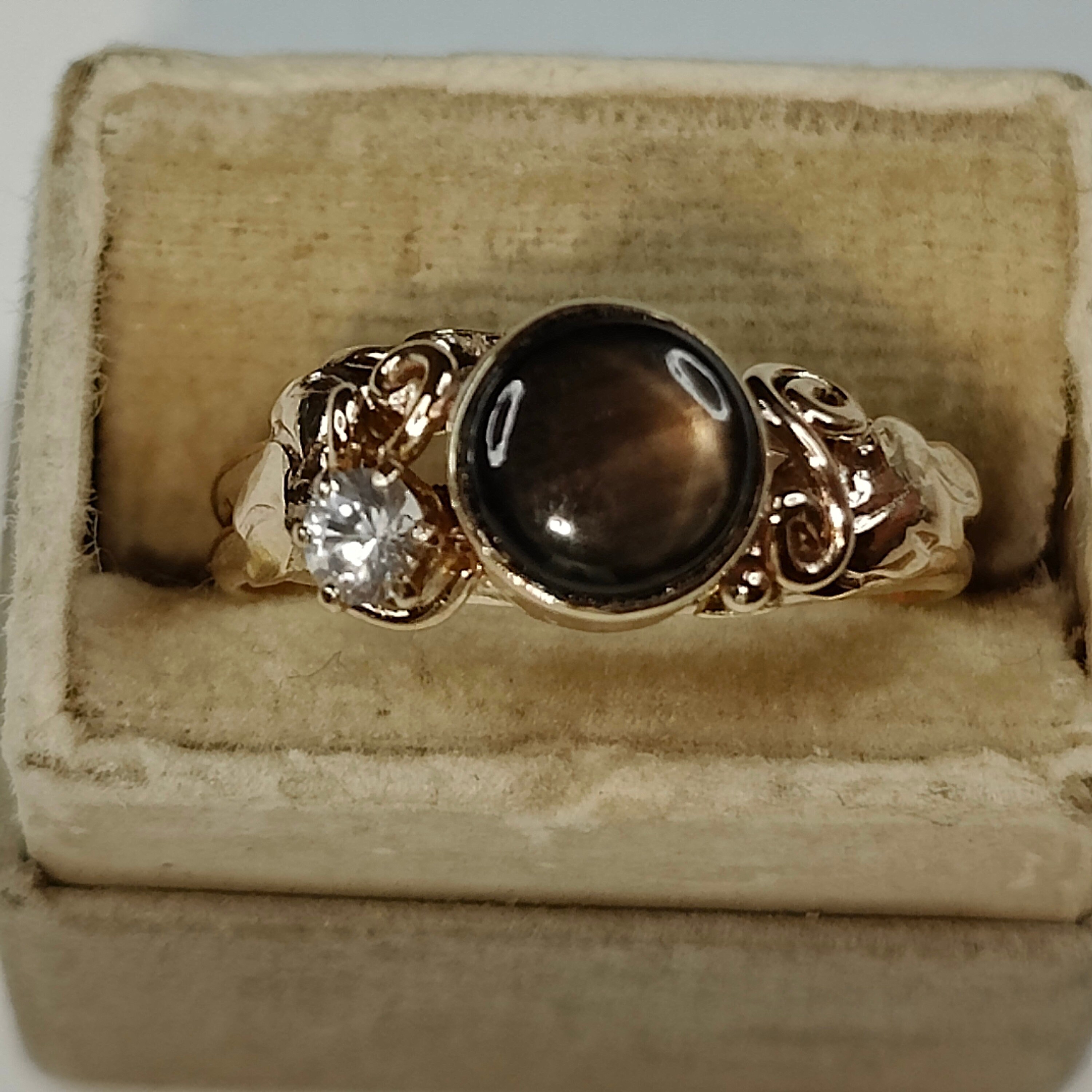 Vintage Estate 14k Yellow Gold Black Star Sapphire Artist Signed Ring Sz 7.5