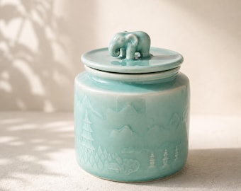 Tea Caddy with Elephant Lid, Longquan Celadon Tea Canister