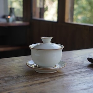 Handmade  Ceramic Gaiwan Tea Cup with Lid and Saucer – 3.4 oz Cream Ivory Porcelain Gongfu Teacup, Oriental Tea Set Gift for Tea Lovers