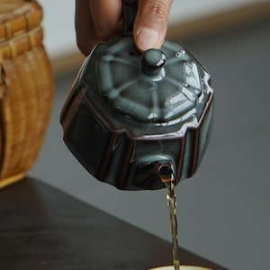 Handmade Celadon Gongfu Teapot, 300ml Longquan, Loose Leaf Tea