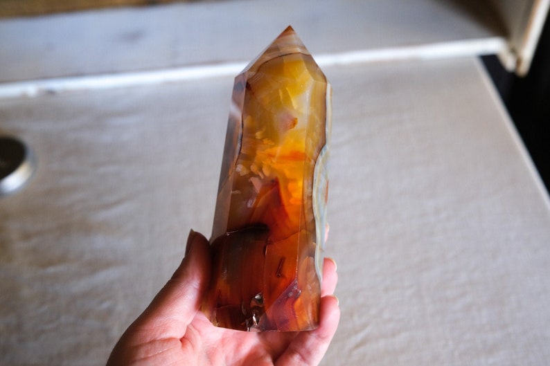 Crystal Point Colorful Carnelian Large Carnelian Tower