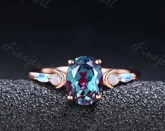 Vintage Moon Alexandrite Engagement Ring Unique Color Change Stone Ring Art Deco Opal Moonstone Wedding Ring Anniversary Gift For Women