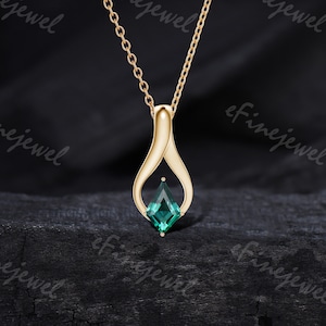 1 carat Kite cut lab emerald necklace Infinity minimalist green crystal Pendant May birthstone Retro Solitaire handmade proposal gifts women