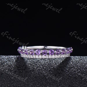 Amethyst Diamond Eternity Band Vintage White Gold Platinum Stacking Band Minimalista Moissanite Bridal Matching Band Antique Ring para Mujeres