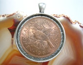 New Zealand Tui Bird Fern tree Penny 1953-1965 Queen Elizabeth II Antique Silver Tone 35mm Bezel Coin Pendant Jewelry Necklace Chain