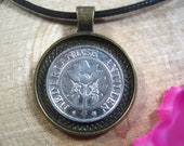 Saint Mamai riding a lion Georgia Tbilisi 10 Tetri 1993 Antique Bronze 25mm Bezel Coin Pendant Handmade Jewelry Necklace Neckchain