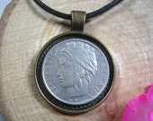 Italia turrita woman head long hair Italy 100 Lire 1993-2001 Italian Bronze 25mm Bezel Coin Pendant Jewelry Necklace Chain