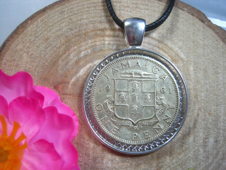 Silver Tone mm Coin Pendant Handmade Jewelry Unisex 20 Black Necklace Jamaica Kingston 1 Penny 1953-1963 National Emblem