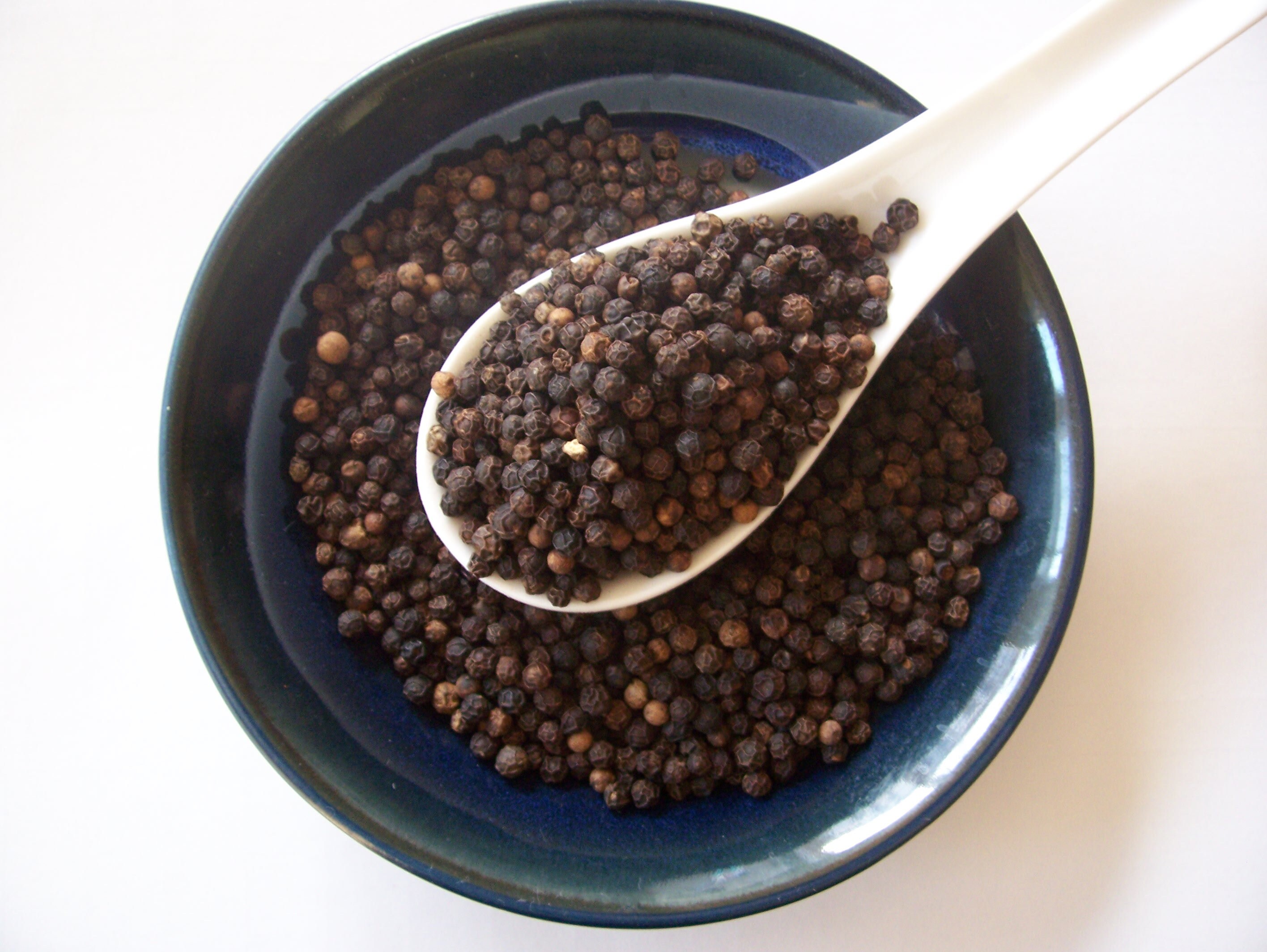 Peppercorns Black Whole Lampong Indonesia 2 Oz 32 Oz Resealable Bag Etsy