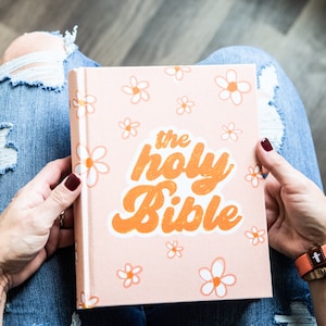 Daisy Girl ESV Journaling Bible