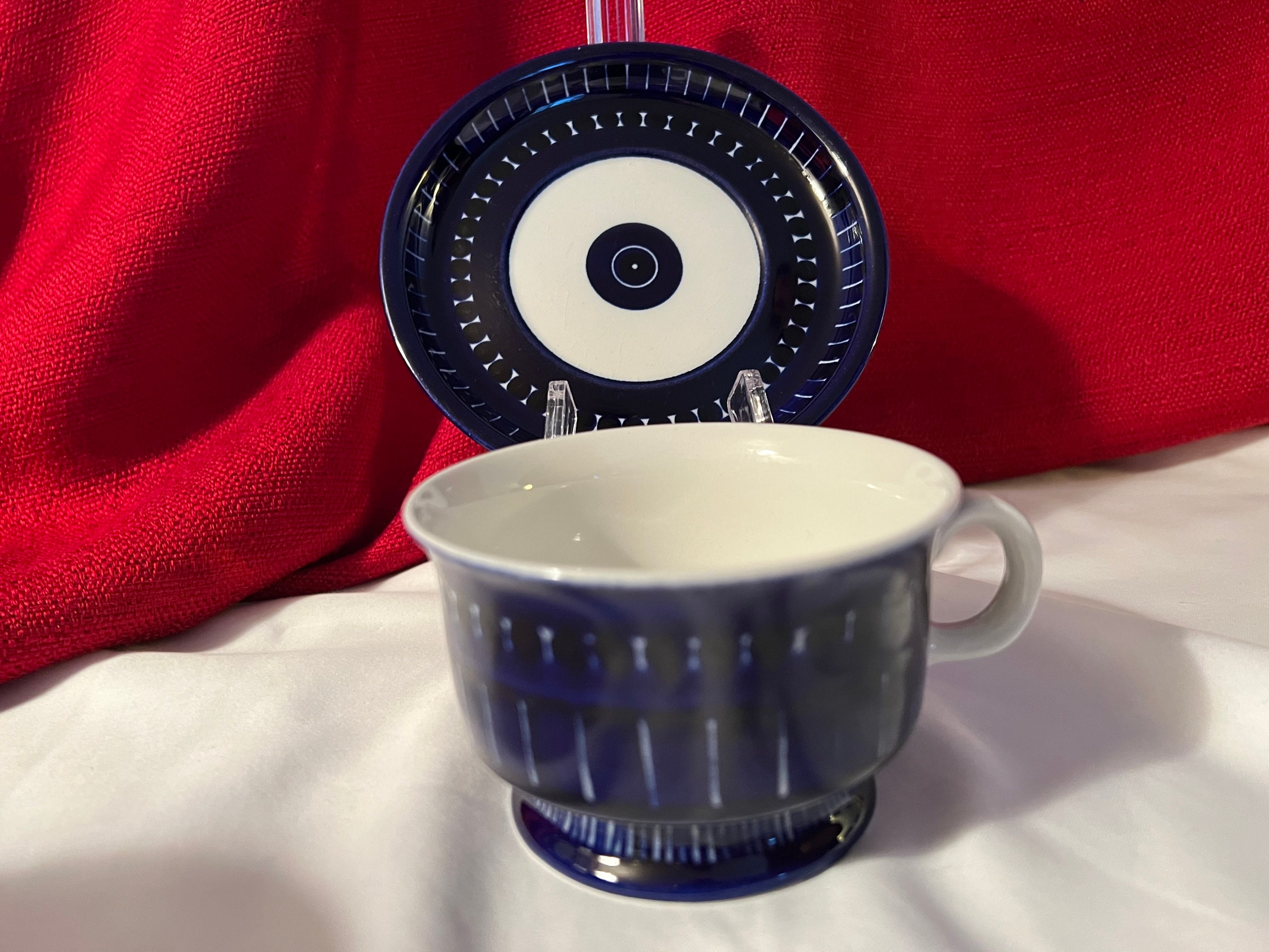 Arabia Finland Valencia 5.75 Inch Saucer and 2.5 Inch Cups