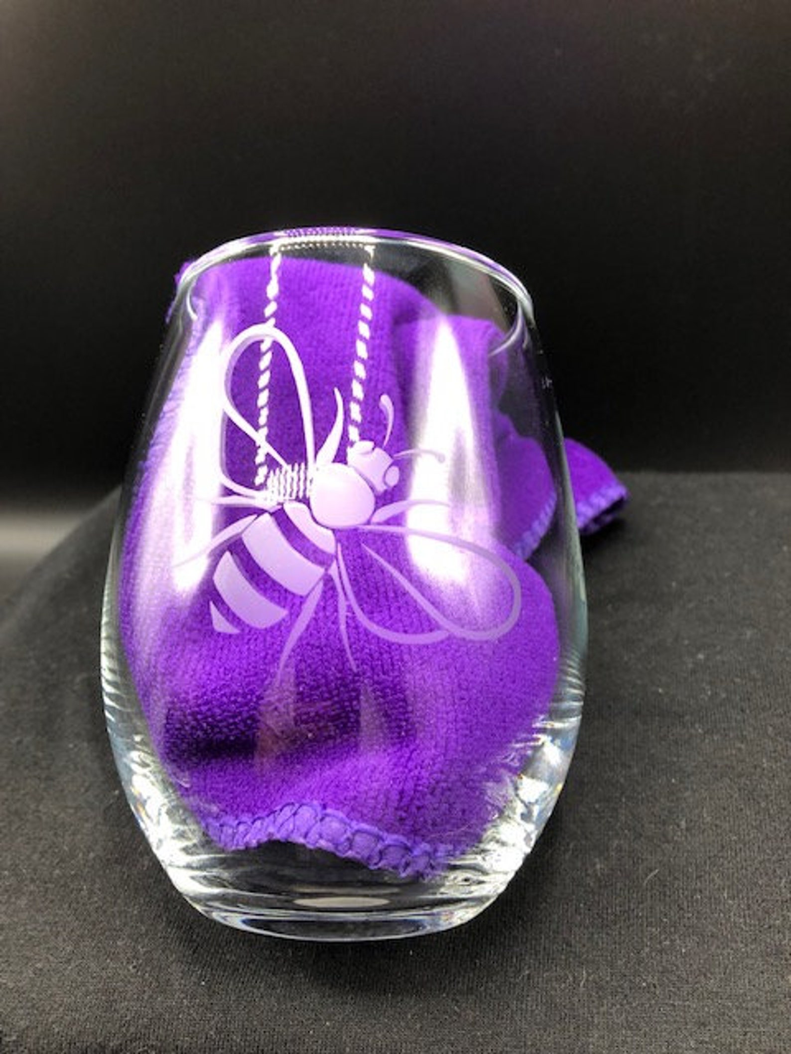 Etched Stemless Wine Glass With Honey Bee and Wine & a Buzz Etsy