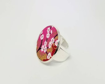 Big Bold Japanese Design ring/Japanese sakura ring/Statement ring/Kimono jewelry/modern accessory/round geometric ring/Sakura fabric ring