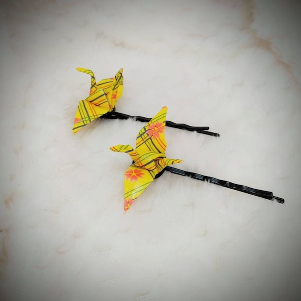 Japanese origami hairpins, set of two origami hairpins, crane hairpins, yellow summer hairpins, summer Japanese hairstyle