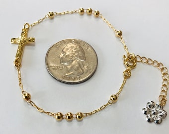 Gold plated beads crucifix bracelet / pulsera con crucifico y bolas de oro laminado ajustable