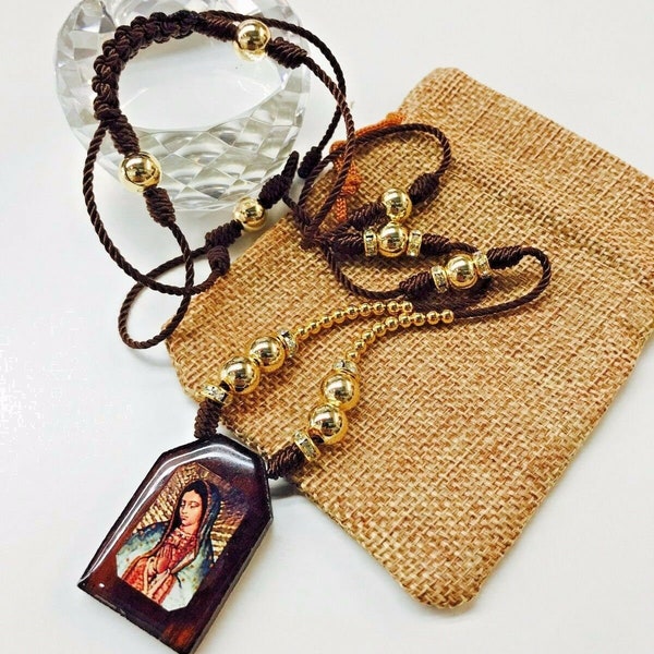 Escapulario Virgen de Guadalupe con bolas de oro laminado hecha a mano