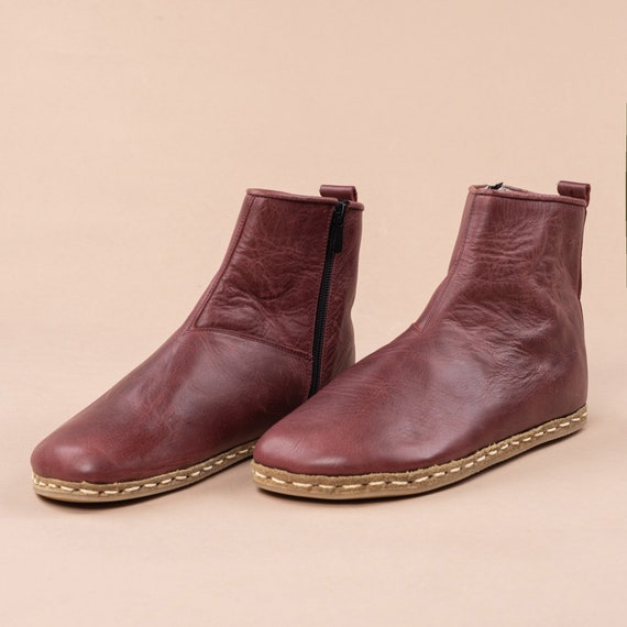 Ankle boots with wide toe deals box