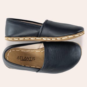 Buty dziecięce Barefoot, skórzane buty dla maluchów, czarne mokasyny dziecięce, uziemiające buty dziecięce, uziemiające buty dziecięce, ręcznie robione buty dziecięce