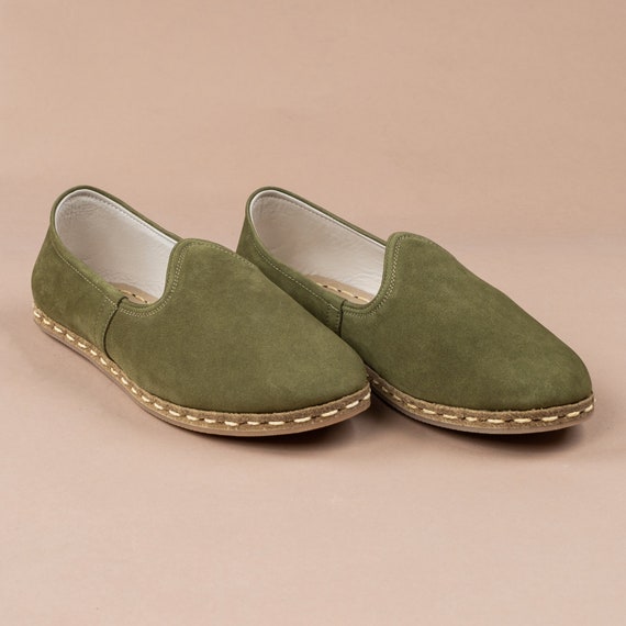 Mens Green Color Leather Slip Ons, Turkish Yemeni Shoes, Handmade Leather Loafers, Flat Men Shoes, Gift for Him, Fathers Day Gift