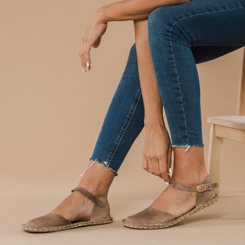 Nachhaltige Barfußsandalen, minimalistische Schuhe, braune Barfußsandalen aus Leder, Barfußsandalen für Frauen, breite Sandalen, Barfuß-Flats Bild 3