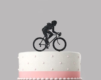 Gâteau d’anniversaire topper Femme Cyclisme Cycliste gâteau acrylique topper, Différentes couleurs et tailles. Article de haute qualité, souvenir. Pas de stock de cartes. 792