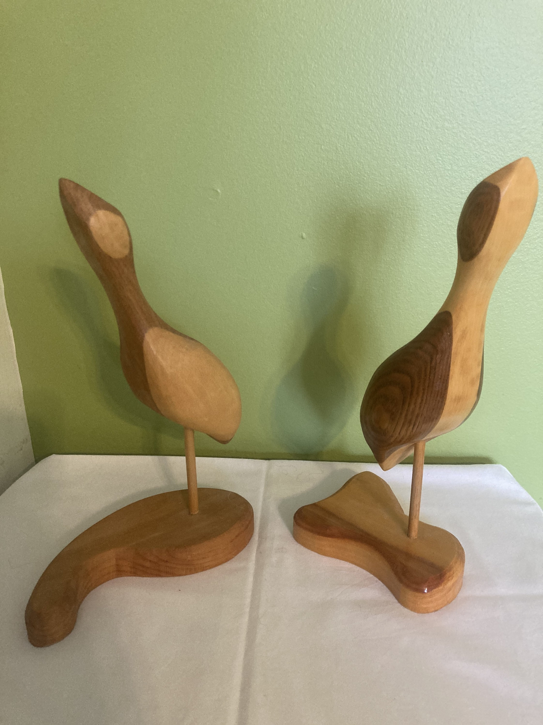 Par de aves de madera talladas a mano | Etsy