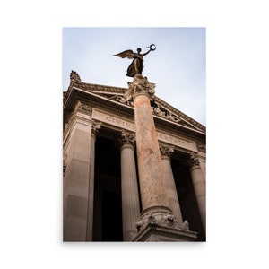 Fotodruck von Rom "Eingang zum Vittorio Emanuele II Denkmal", Oberst und Fassade des Vittorio Emanuele II Denkmals - Impression Rom