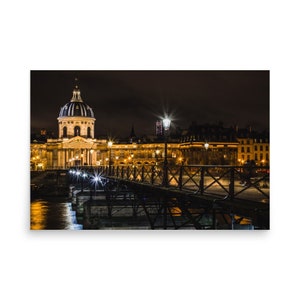 Paris "Romantic Pont des Arts at night" photo print, nocturnal romance on the famous Pont des Arts in Paris - Wall Art Print