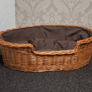 Luxury Wicker Dog Basket Dark Cushion
