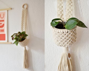 Macrame plant hanger natural white / basket macrame / suspended planter / hanging flower pot / plant holder / handmade / Bruman Design