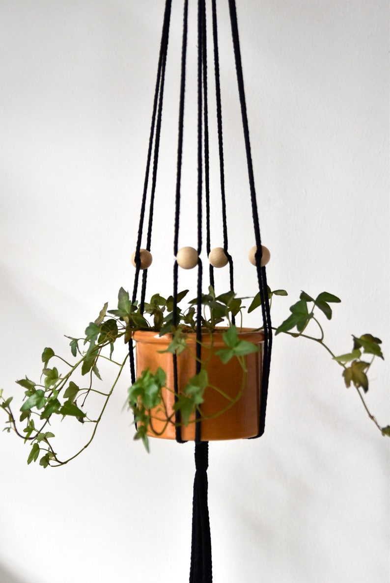 Adjustable macrame plant hanger / modern macrame / hanging flower pot / minimalistic / plant holder / wood / craft / bruman design image 2