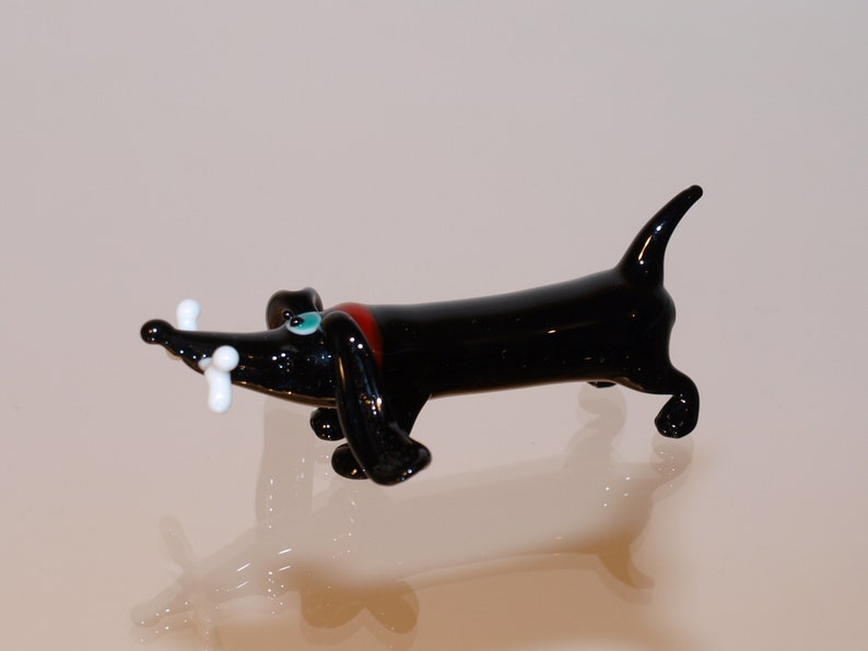 Glass dachshund dog figurine Dachshund dog sculpture Hand blown dachshund dog Lampwork dachshund dog