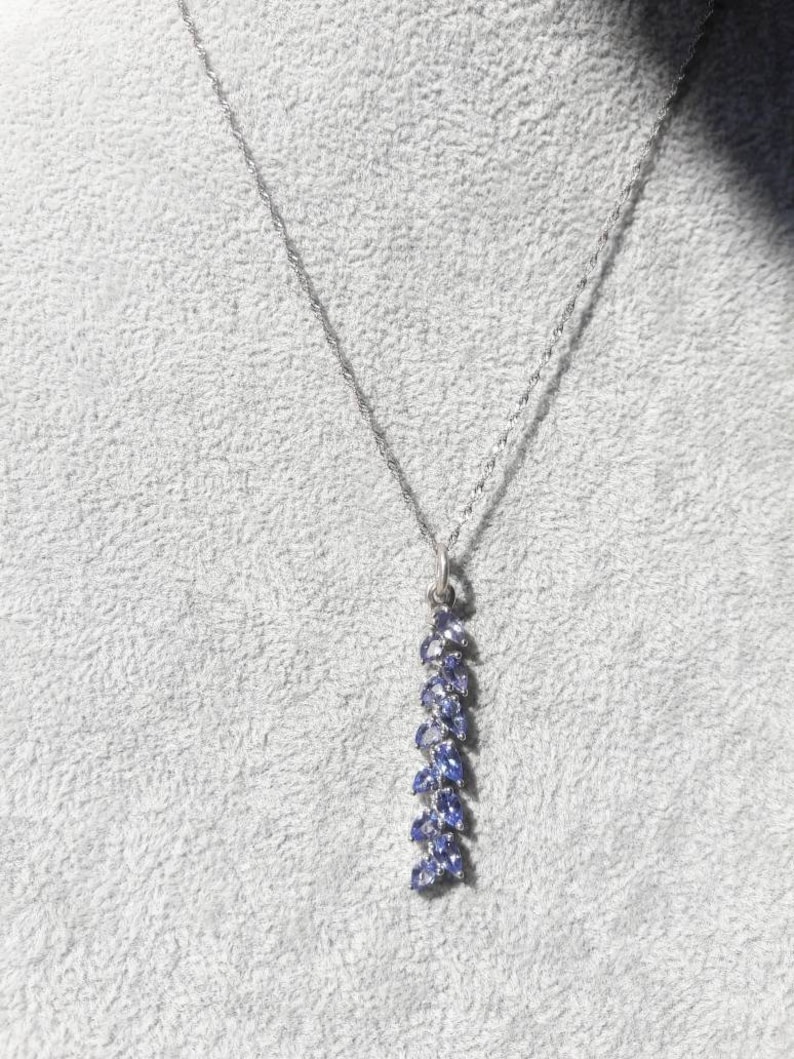 Beautiful Vintage Sterling Silver Exotic Tanzanite Necklace