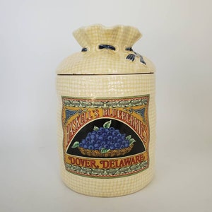 Vintage Hearth and Home Designs (H &HD) 1988 &quot;Haskell&#39;s Blueberries Dover, Delaware&quot; Ceramic Kitchen Canister Made in Mexico