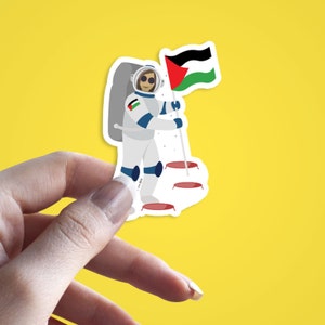 Autocollants sur la lune | Autocollant d’astronaute palestinien, Palestine | Moyen-Orient | Autocollants inspirants| Autocollants arabes pour enfants