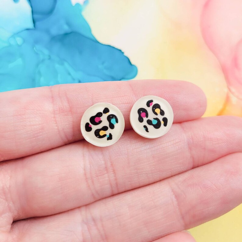 Handmade leopard print stud resin earrings, multicoloured, brown, emerald green or pink Multicoloured
