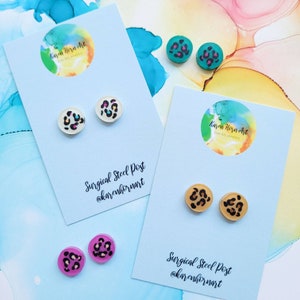 Handmade leopard print stud resin earrings, multicoloured, brown, emerald green or pink image 1