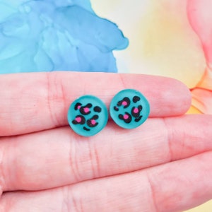 Handmade leopard print stud resin earrings, multicoloured, brown, emerald green or pink Emerald green