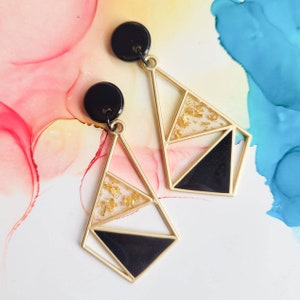 Handmade geometric resin and metal earrings, black and mat light gold
